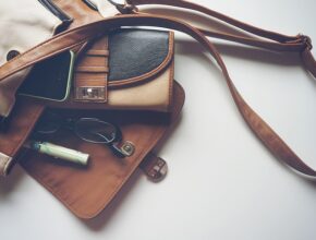 갑자기 찾아온 변화 핸드벨 지금 만나보세요