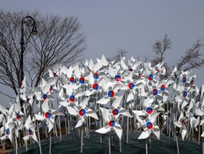 이대로 괜찮을까? 요즘 드는 생각들 태극기 지금 만나보세요