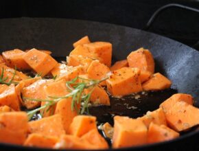 고구마버거 맛집 추천! 달콤한 고구마와 담백한 버거의 완벽한 조화