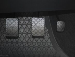 고야드클러치의 매력과 스타일 완전 정복하는 방법